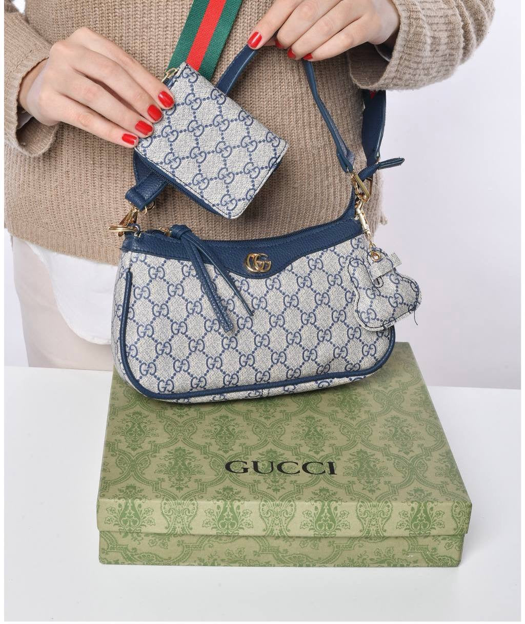 GUCCI  Cross bodybag