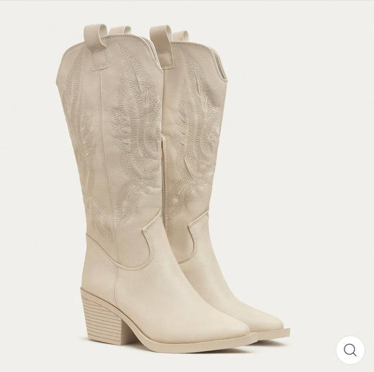 Zendaya cowboy highknee boots